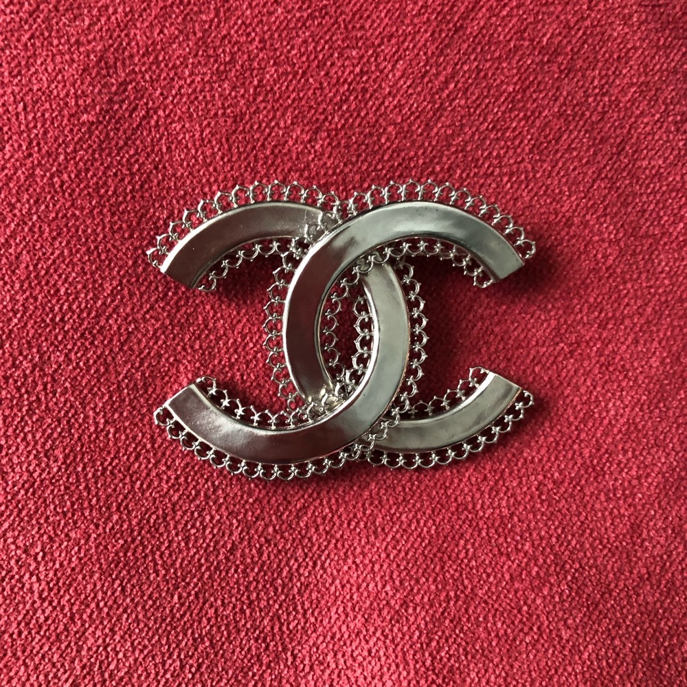 Chanel B16 Stamped Scalloped Silver Large Brooch